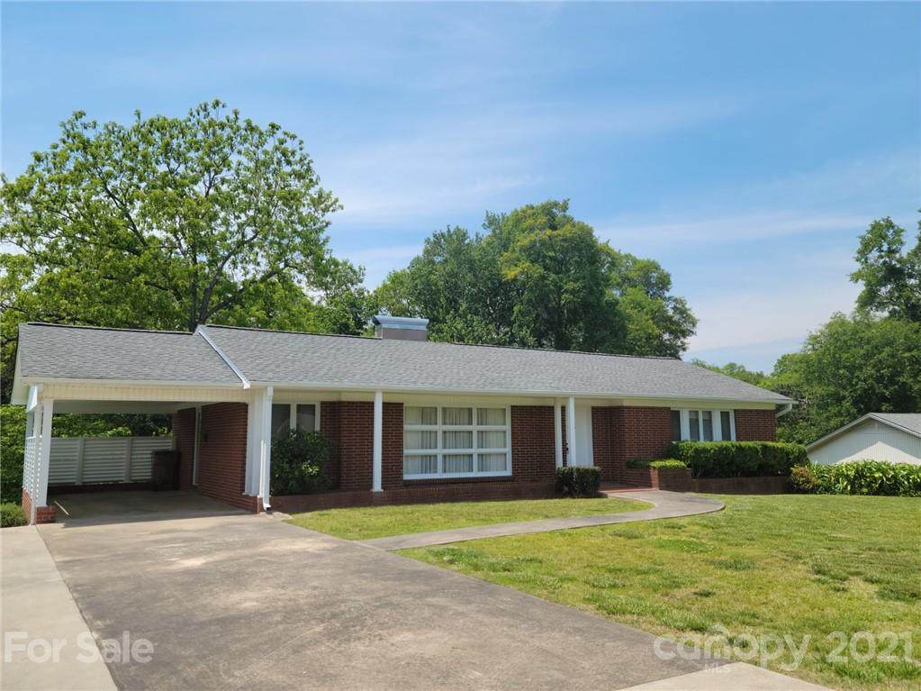118 Linwood Drive - Photo 1