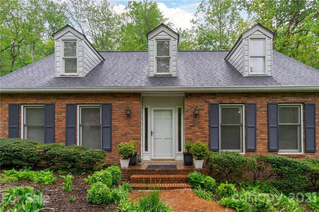 123 Kanawha Drive - Photo 1