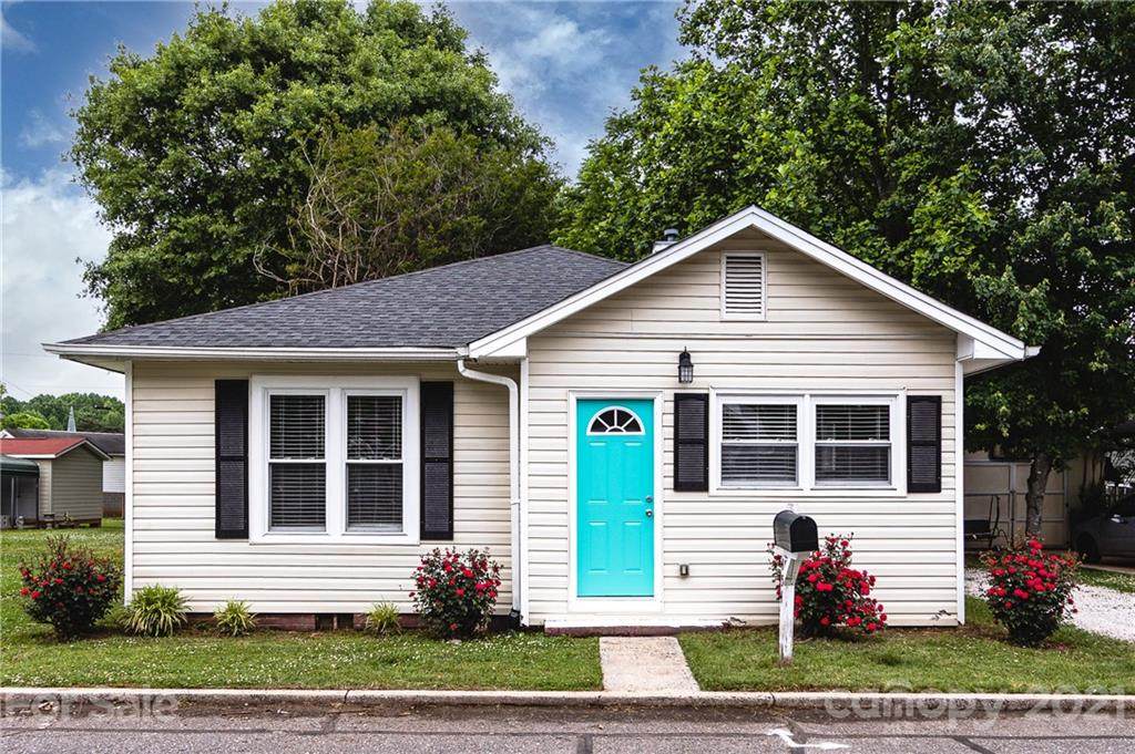 454 18th Street - Photo 1
