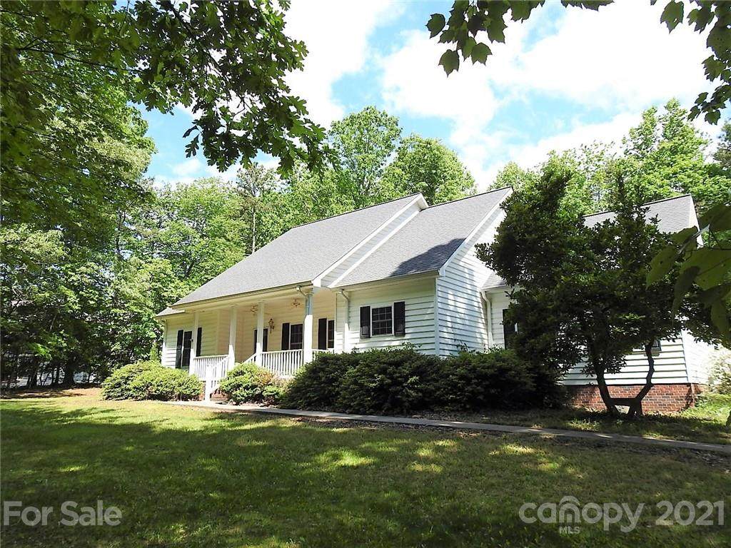 263 Thorncliff Drive - Photo 1