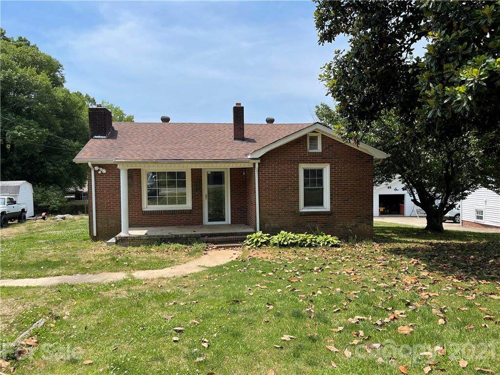 208 Highland Avenue - Photo 1