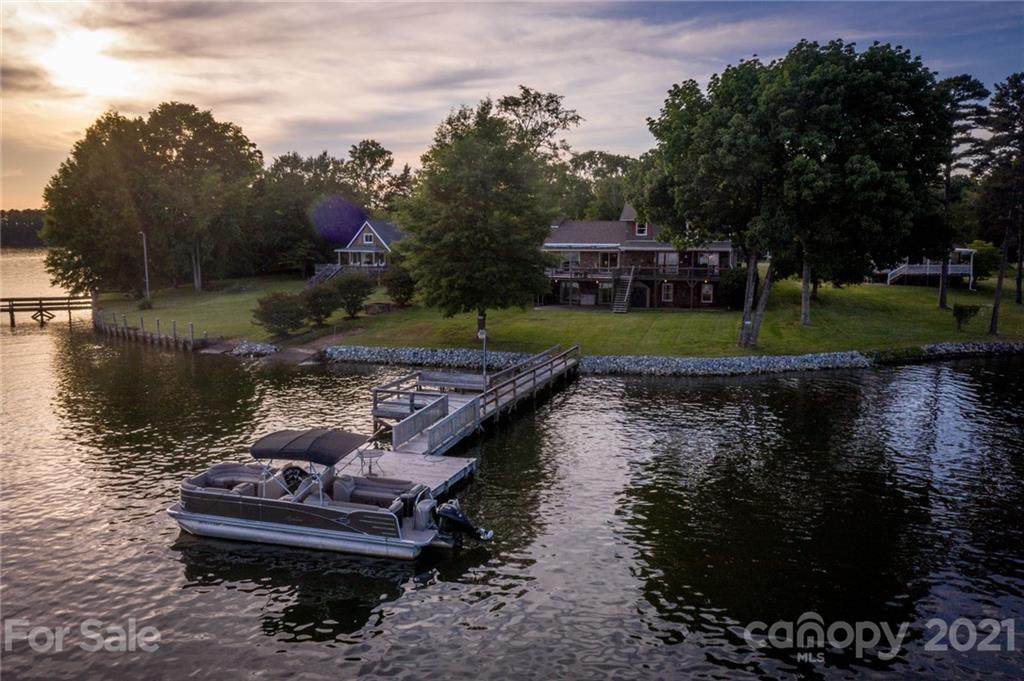 420 Skysail Road - Photo 1