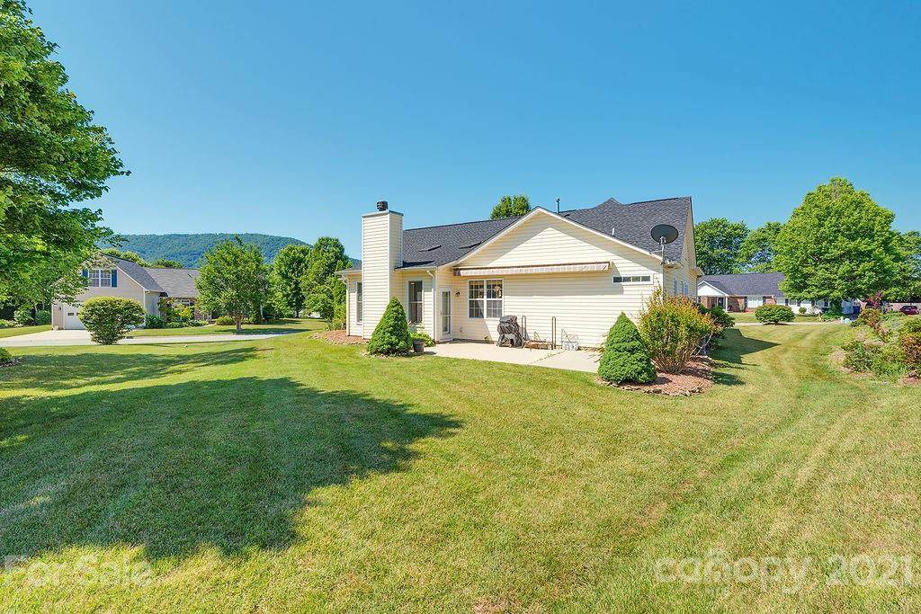 18 Meadow Walk Court - Photo 1