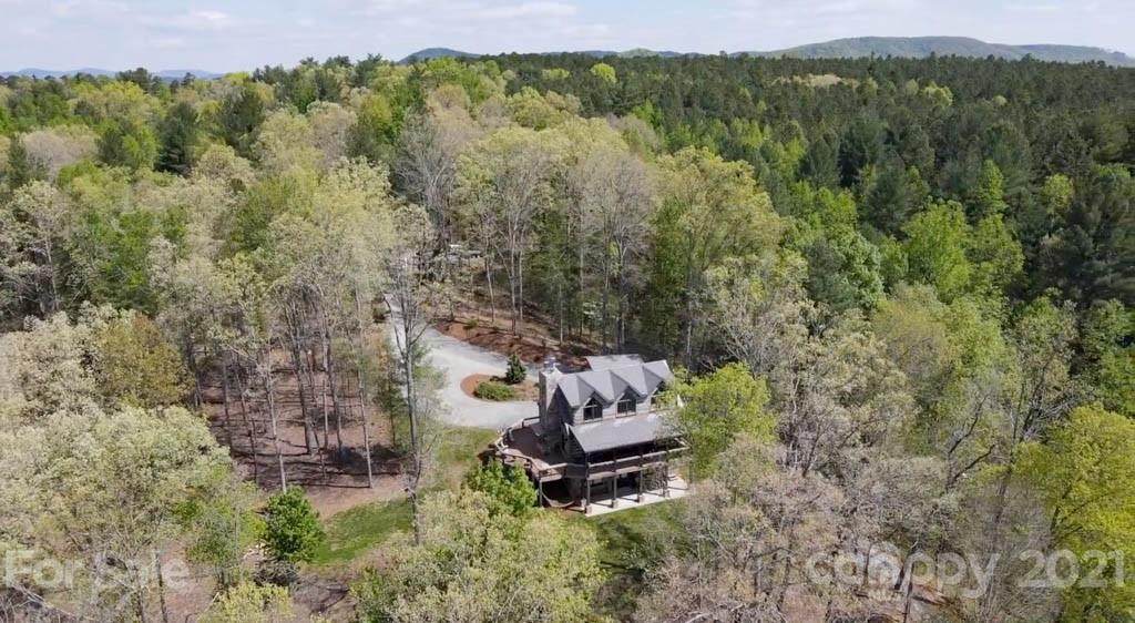 620 Liberty Lane - Photo 1