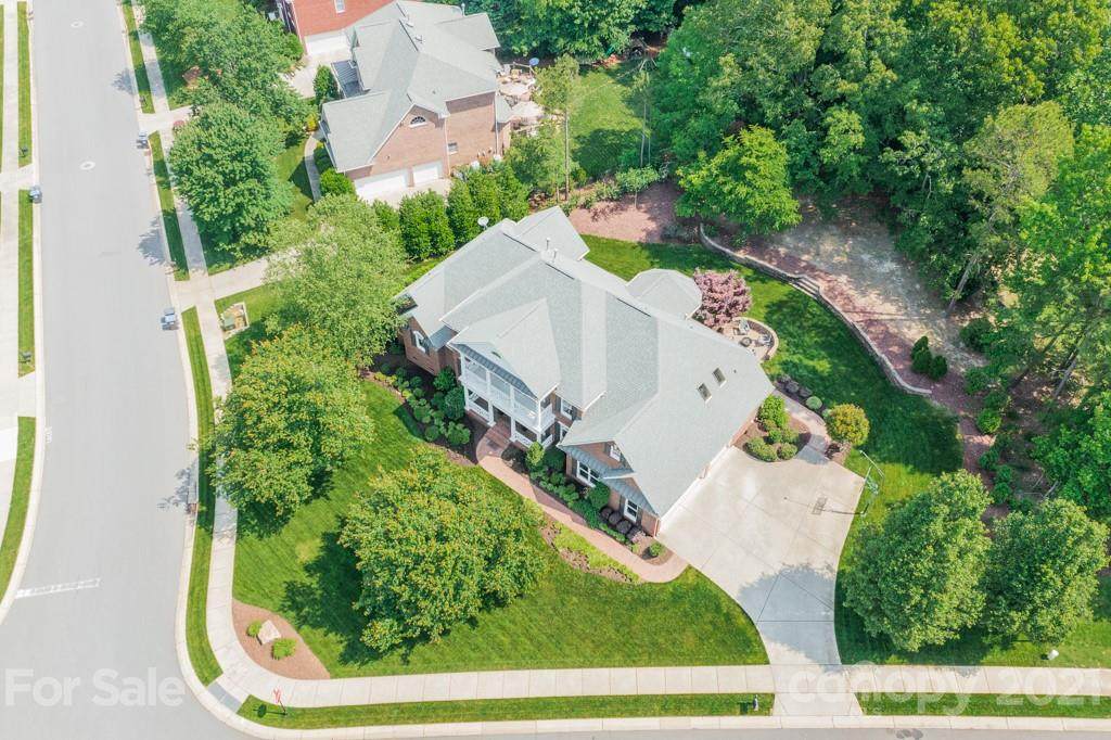 7708 Stonehaven Drive - Photo 1