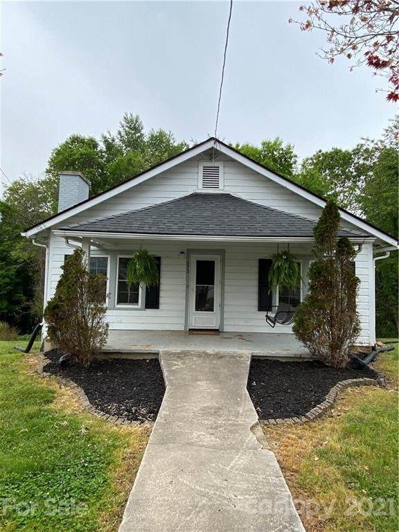673 Bailey Street - Photo 1