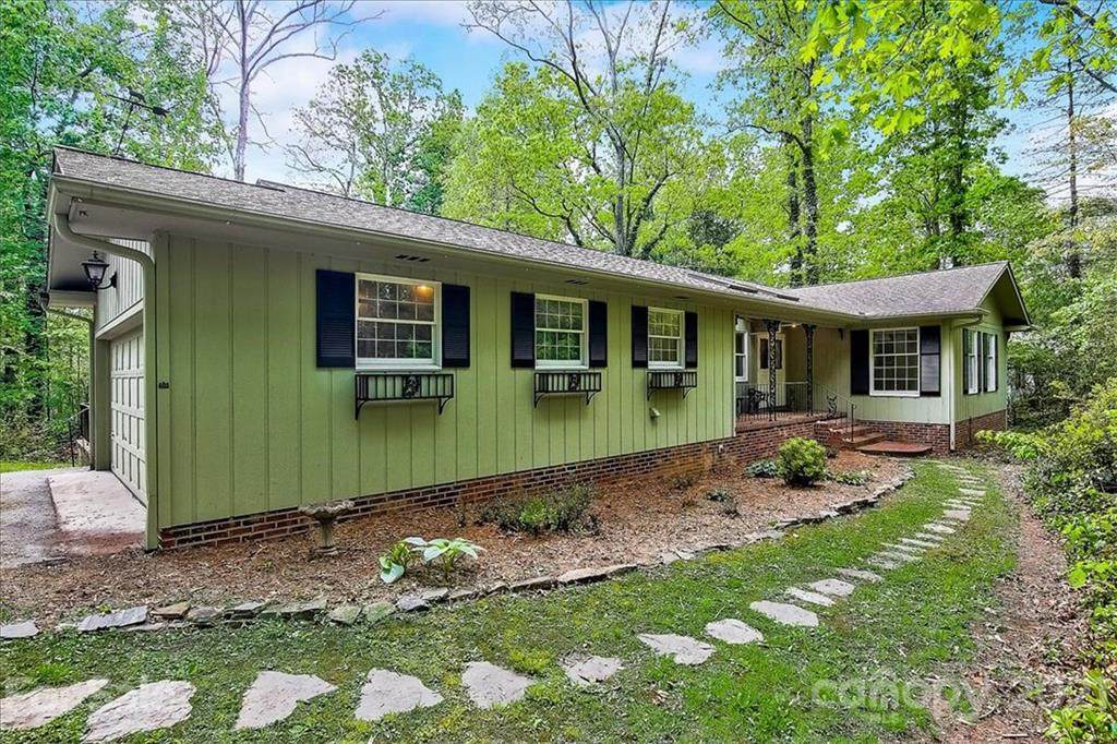 214 Heathcote Road - Photo 1