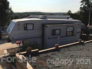 104 Robin Lane - Photo 1