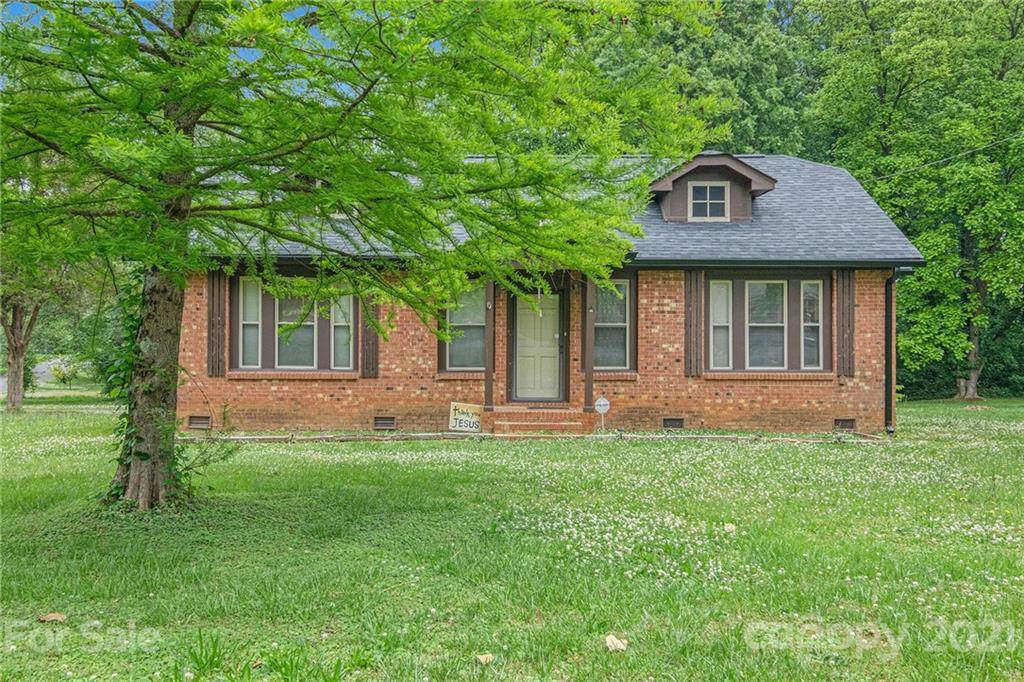 4401 Lake Road - Photo 1