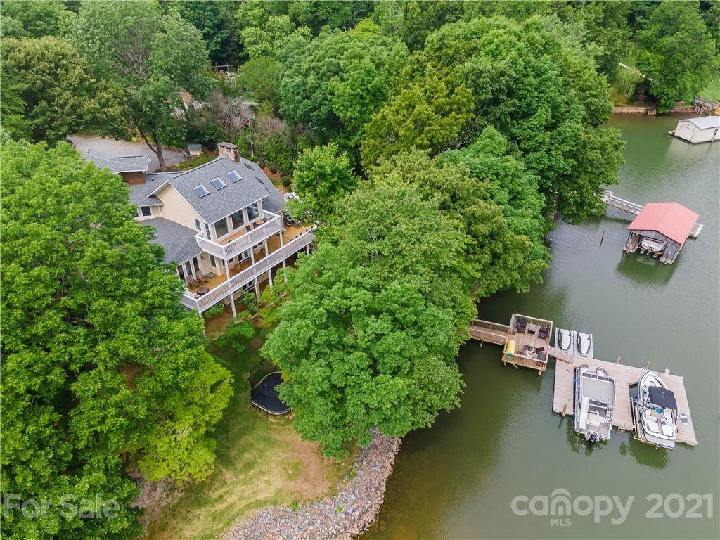 114 Paulas Parkway Lane - Photo 1
