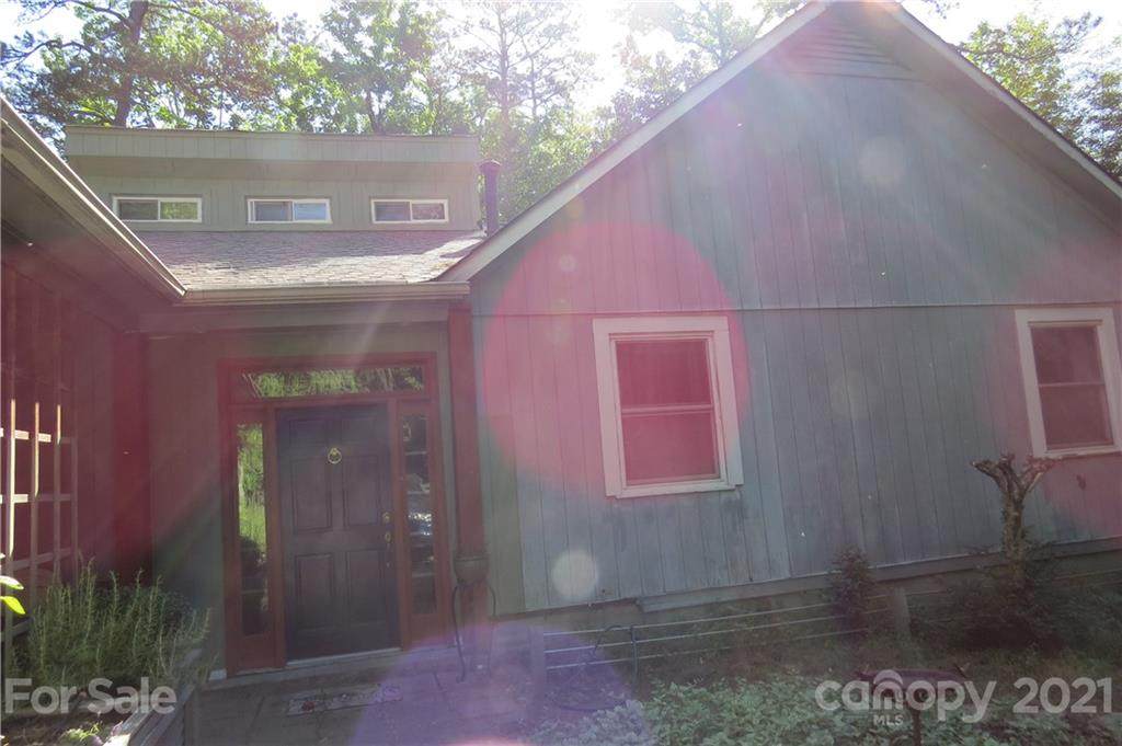 420 Mountainview Drive - Photo 1