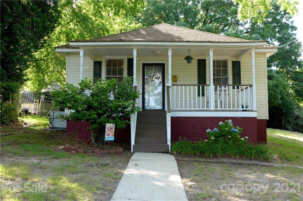 511 East Avenue - Photo 1
