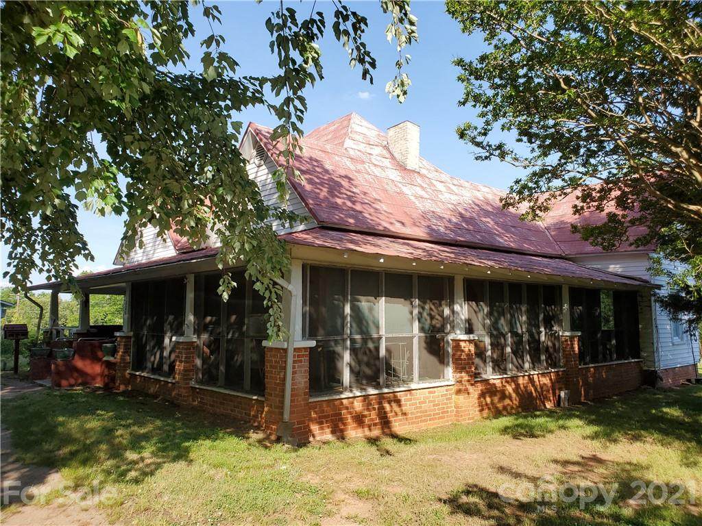 226 Buck Collins Road - Photo 1