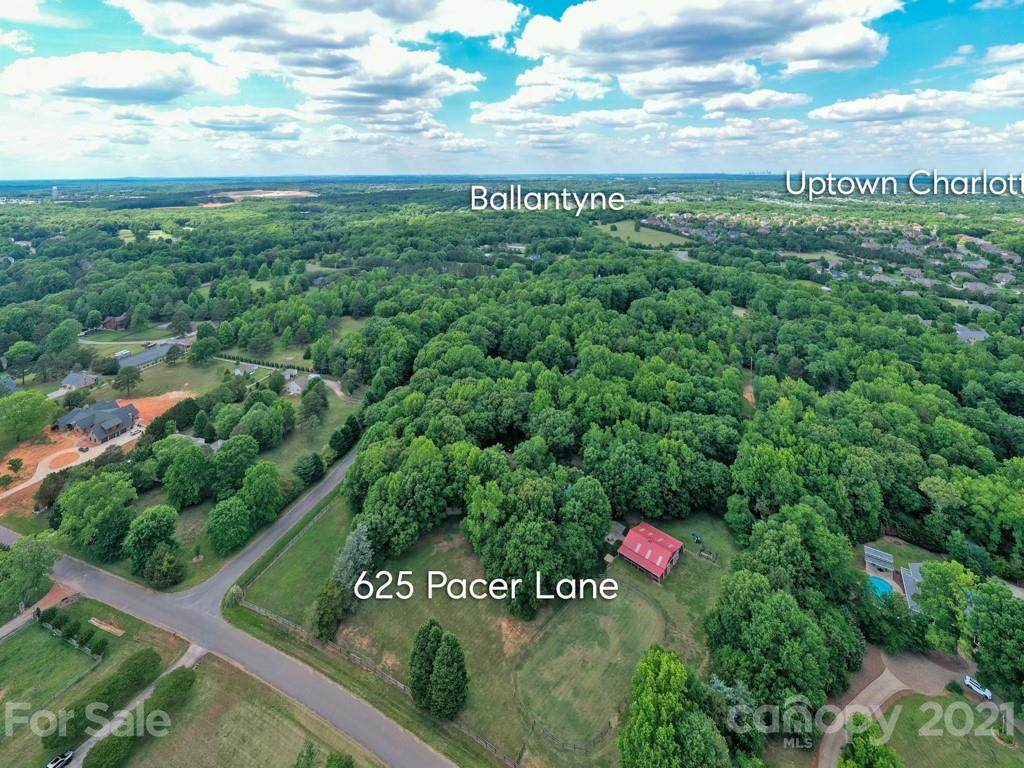 625 Pacer Lane - Photo 1