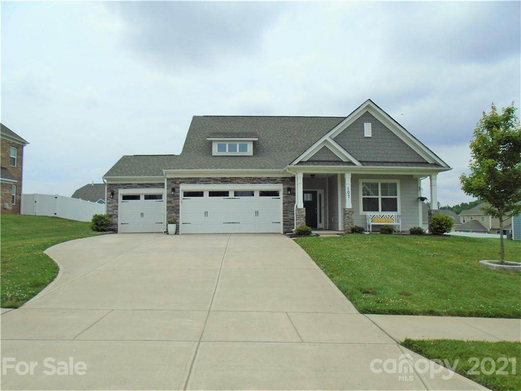 107 Caversham Drive - Photo 1