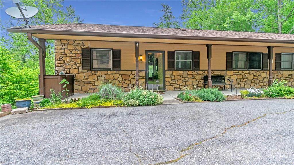 104 View De Lake Drive - Photo 1