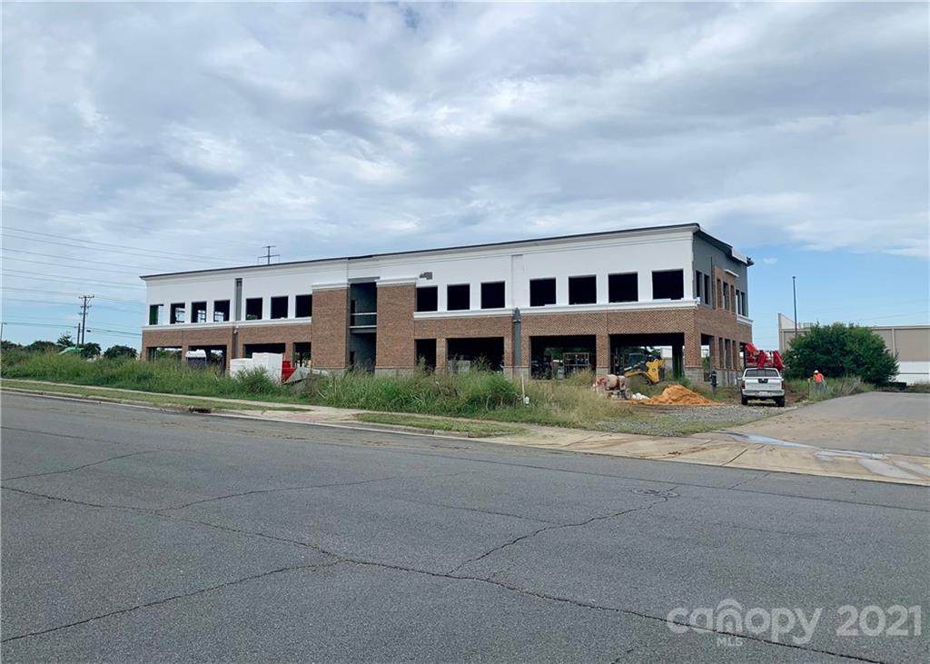 290 Robins Way - Photo 1