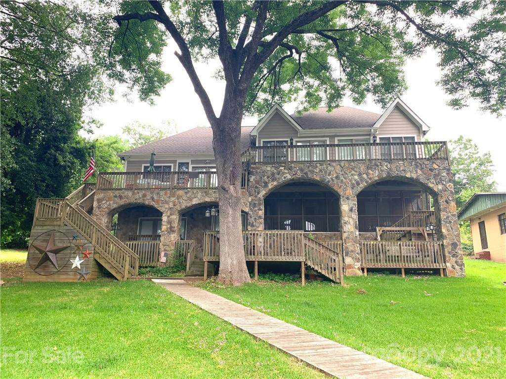 1527 Berry Hill Drive - Photo 1