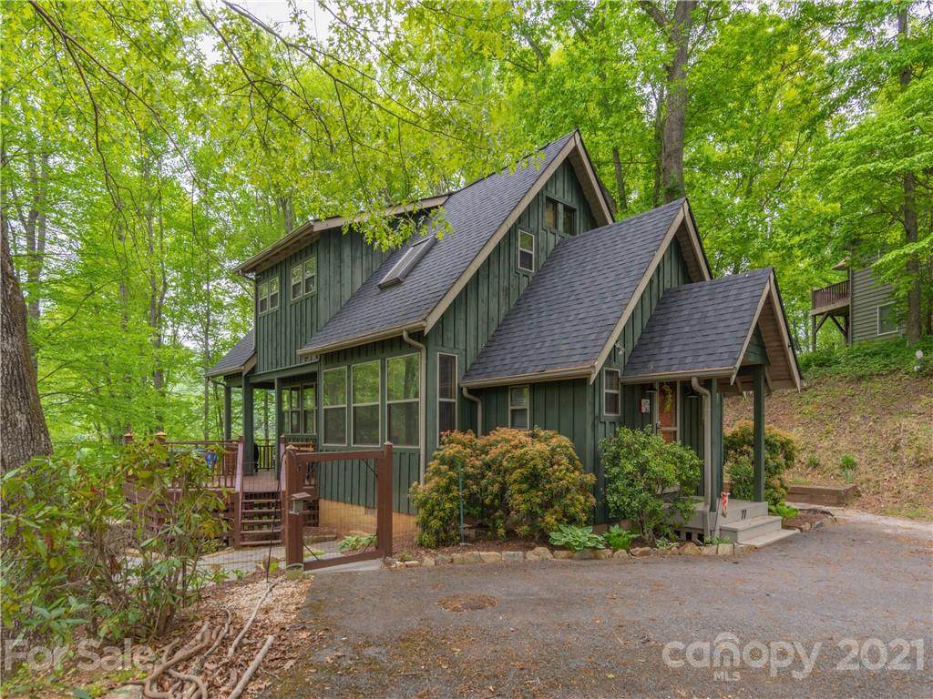 77 Maplewood Drive - Photo 1