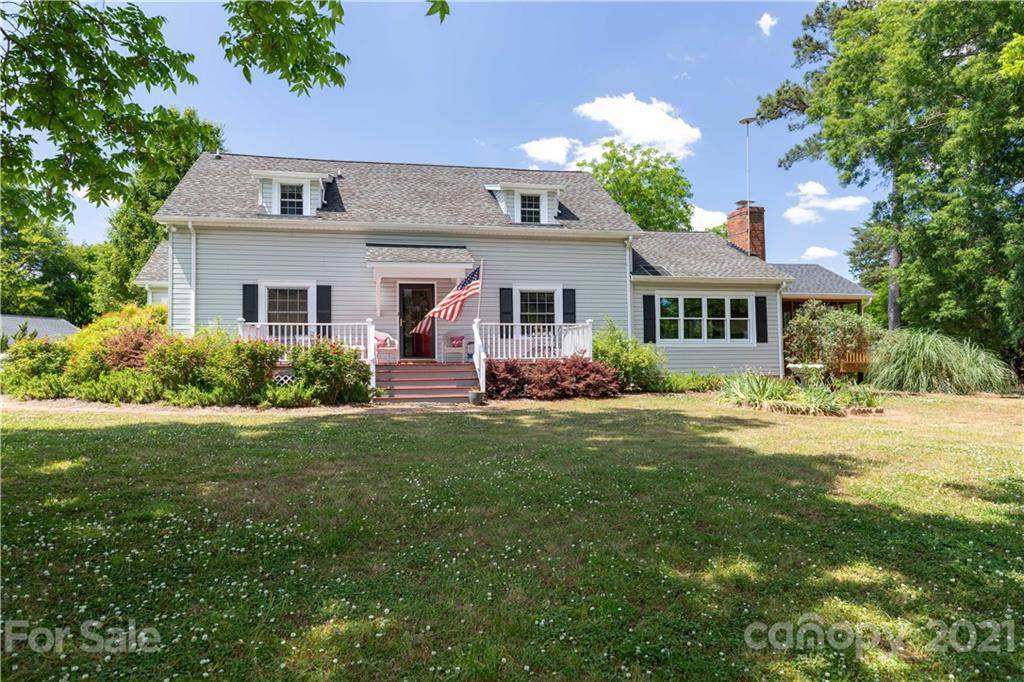 2605 Oak Park Road - Photo 1