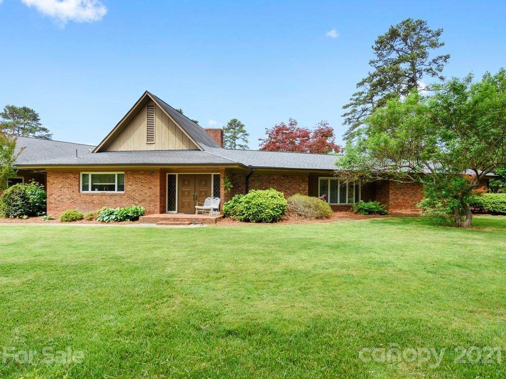 1016 Wadsworth Lane - Photo 1