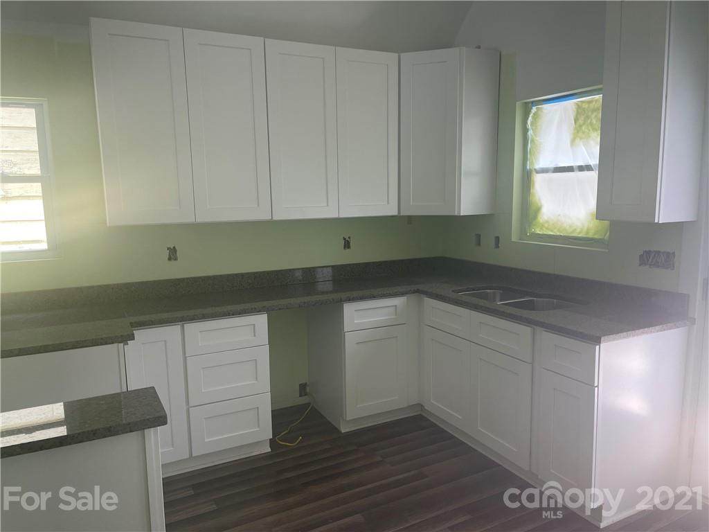 11 Martin Luther King Jr Drive - Photo 1