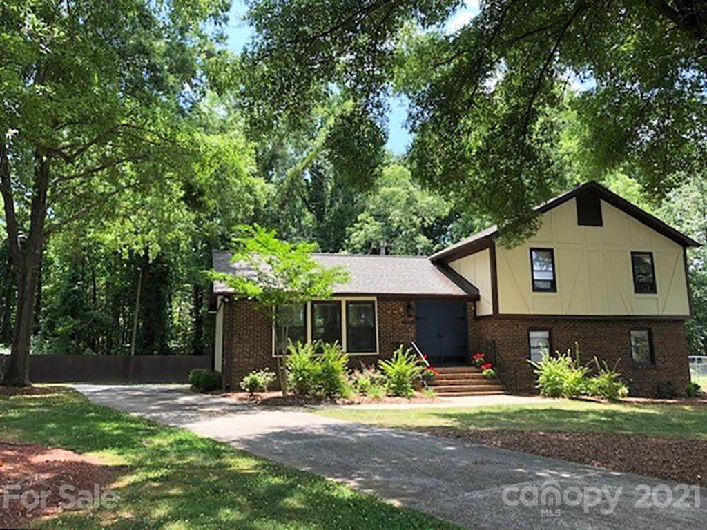 6020 Doncaster Drive - Photo 1