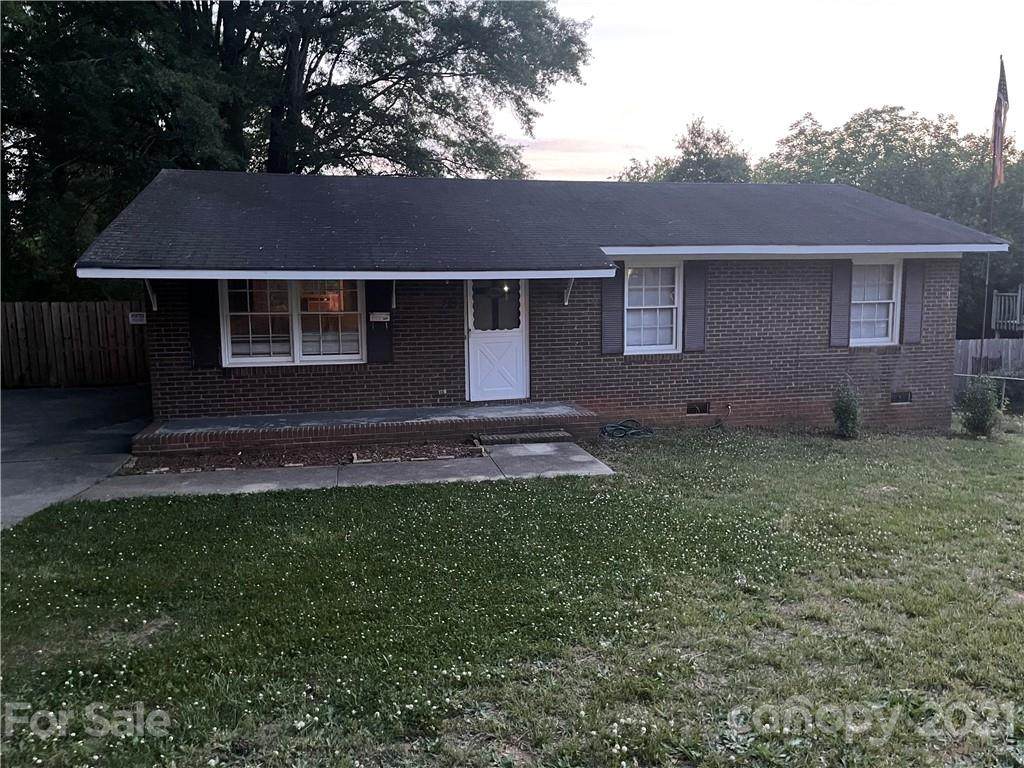 905 Lasalle Street - Photo 1