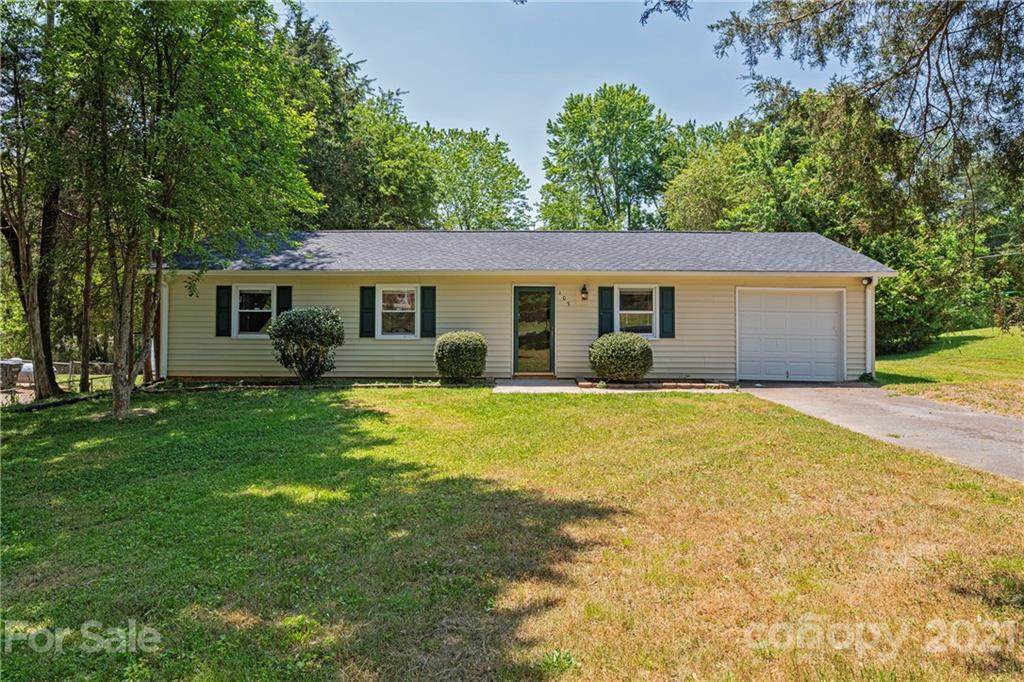 105 Locust Road - Photo 1