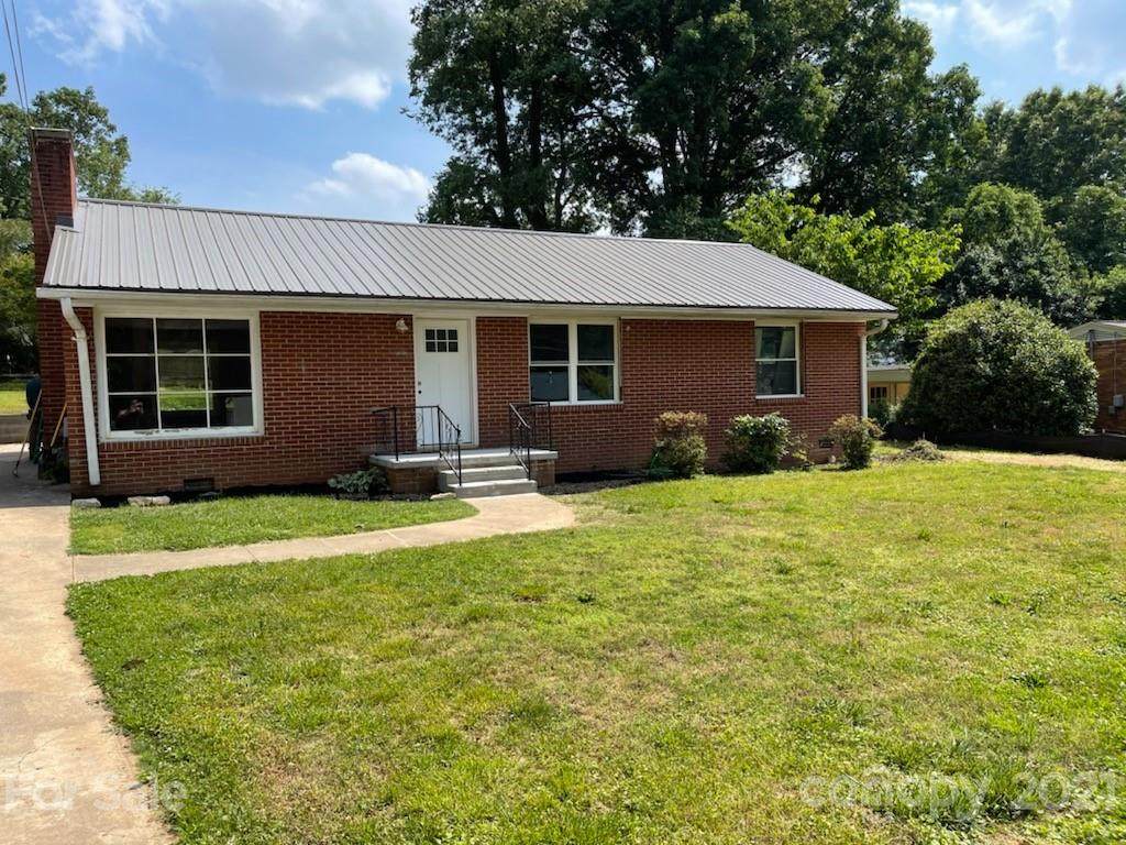 436 Hillcrest Drive - Photo 1