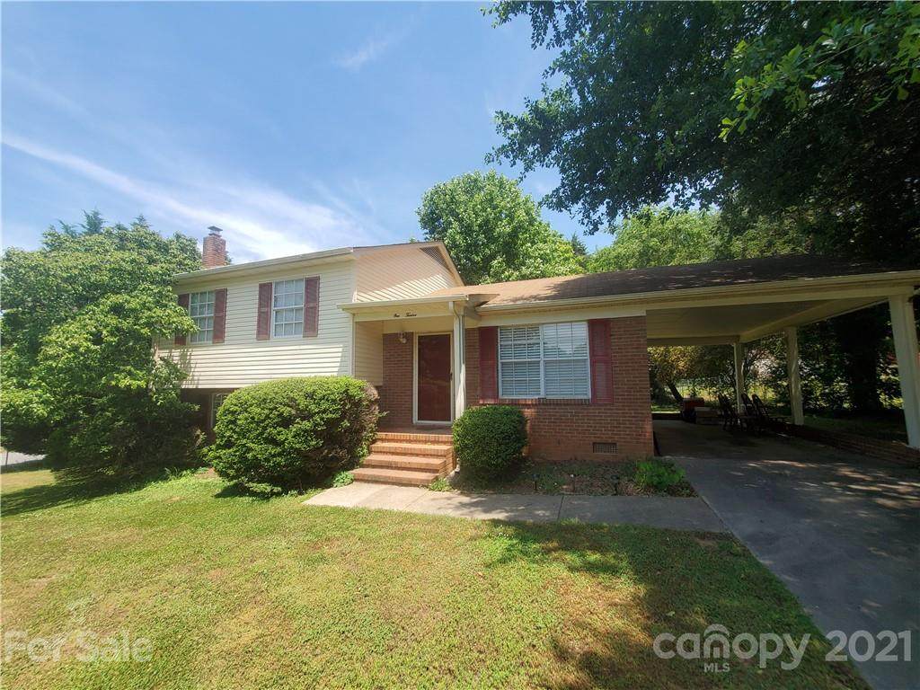 112 Rockledge Drive - Photo 1