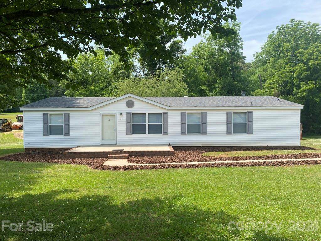221 Wyoming Drive - Photo 1