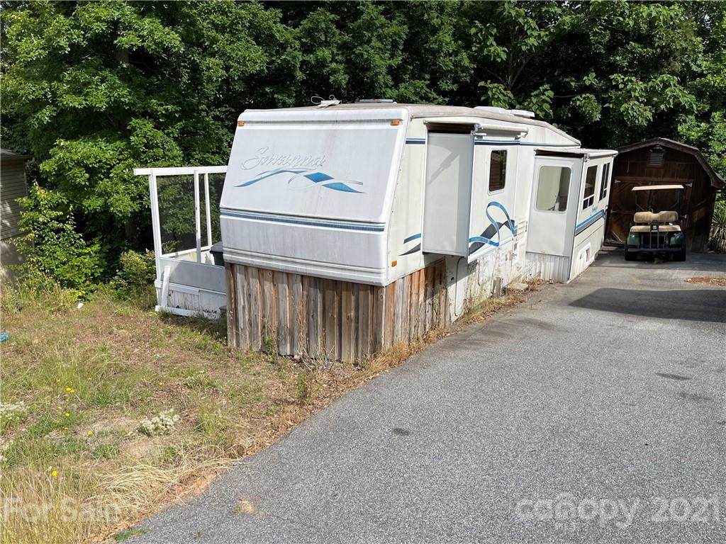 147 Dogwood Circle - Photo 1