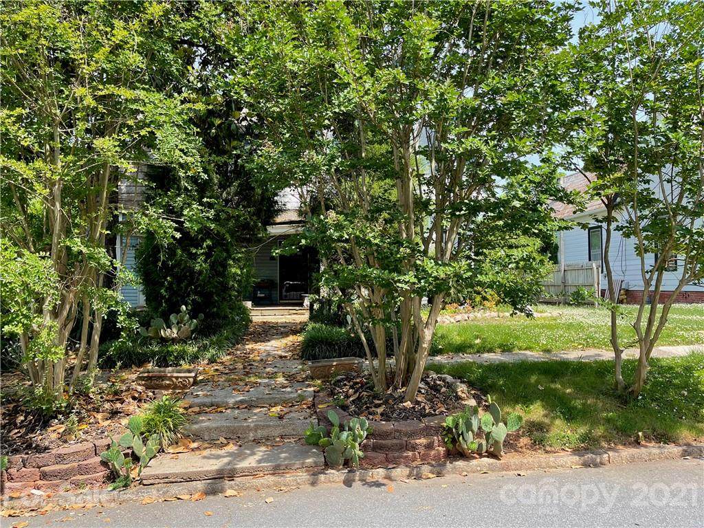 414 Carolina Avenue - Photo 1