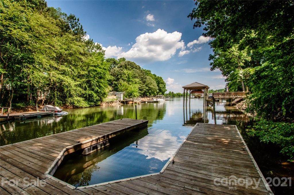 177 Hideaway Lane - Photo 1