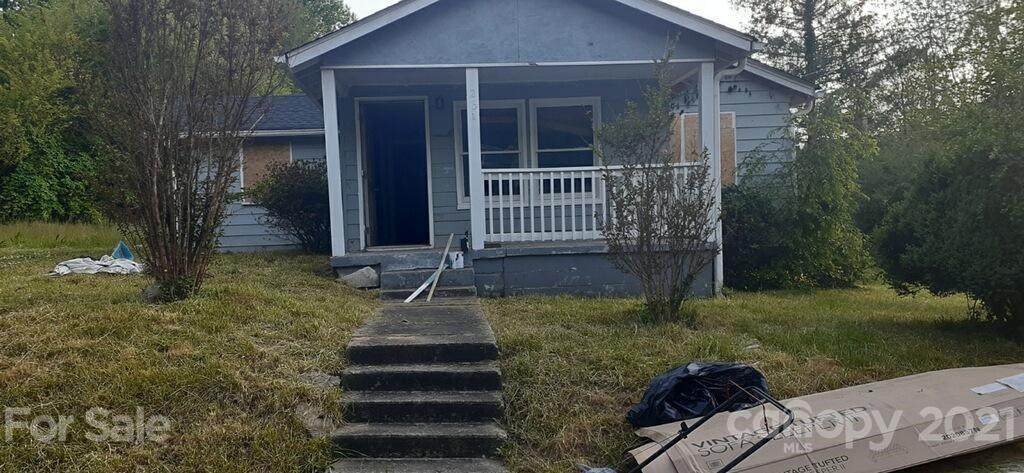 231 Oakdale Street - Photo 1