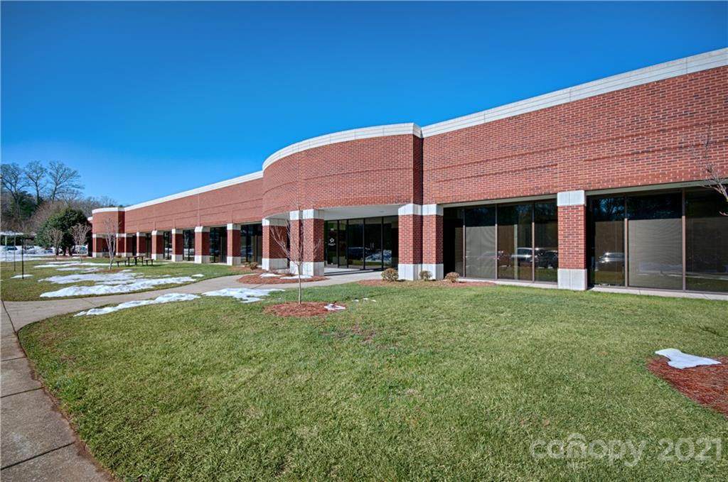300 Ridgefield Court - Photo 1