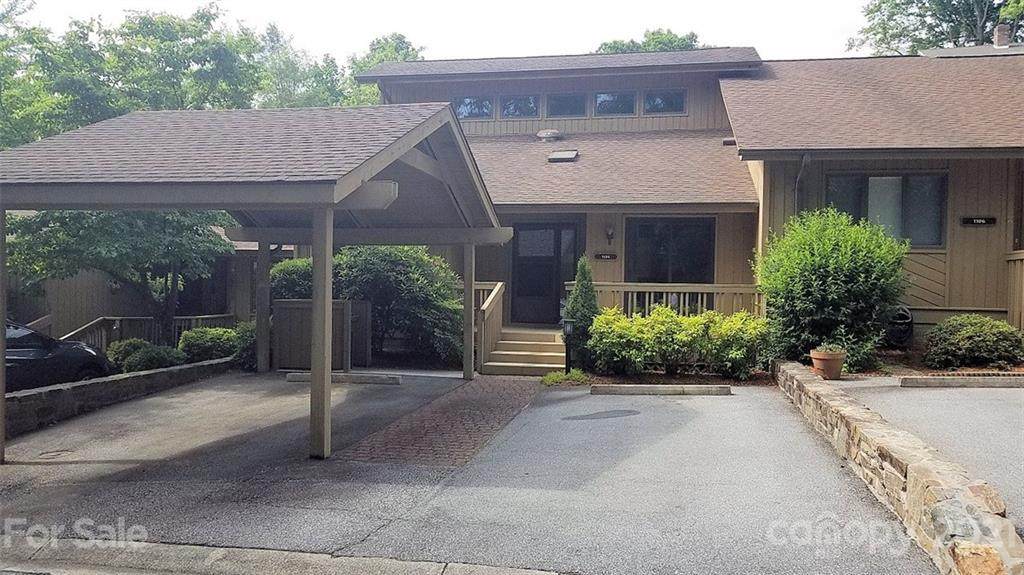 1104 Red Oak Drive - Photo 1