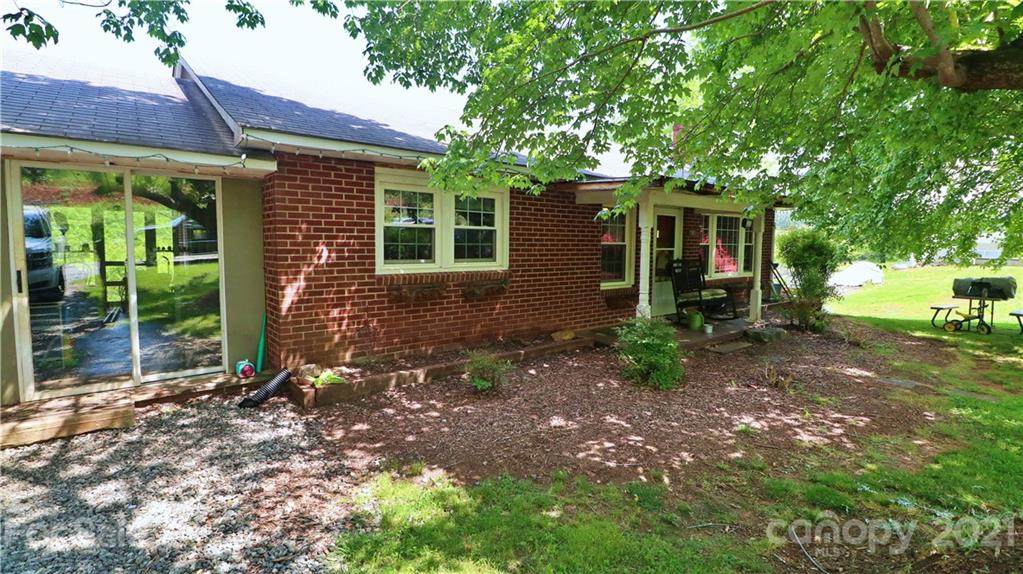 683 Mcdaniel Road - Photo 1
