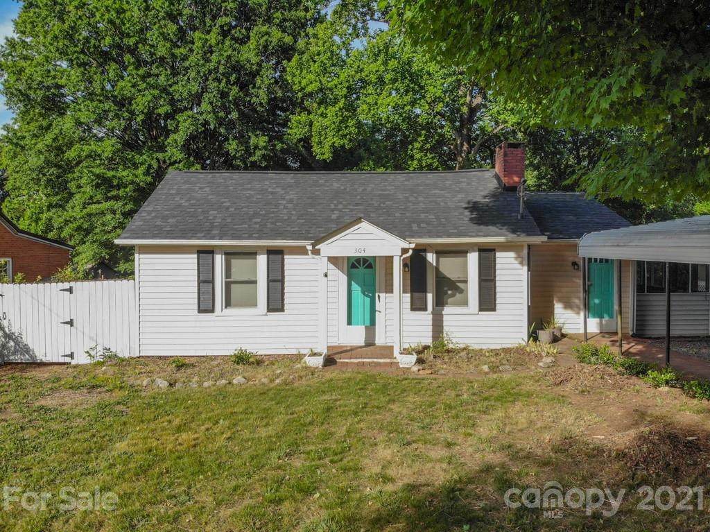 304 Huss Street - Photo 1