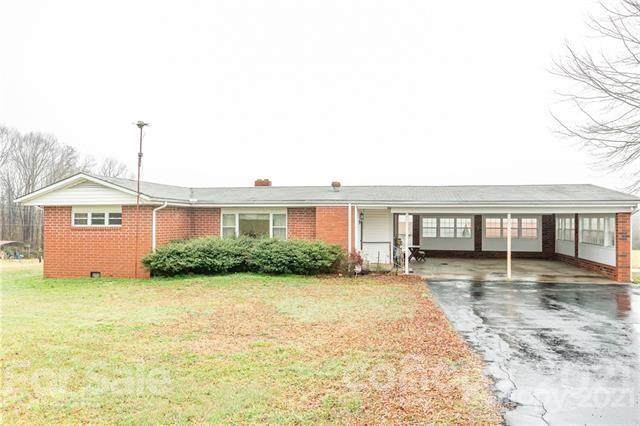 645 King Road - Photo 1