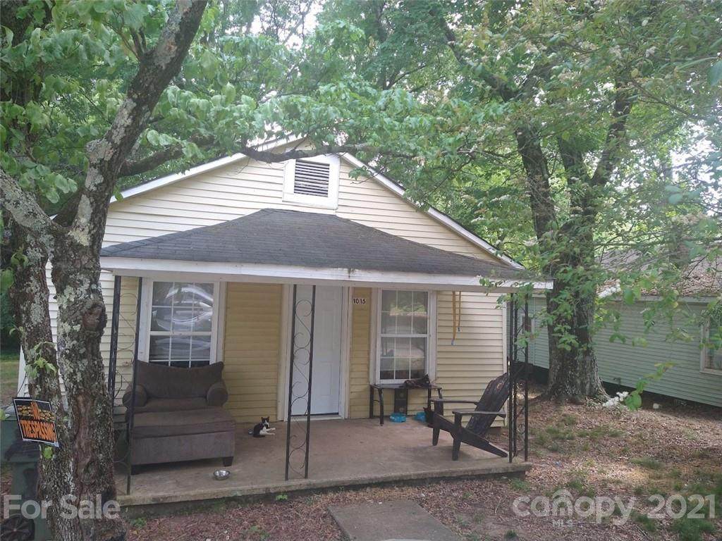 1015 Wilmington Avenue - Photo 1