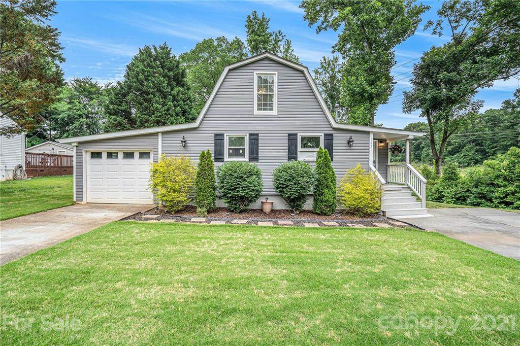 143 Willetta Drive - Photo 1