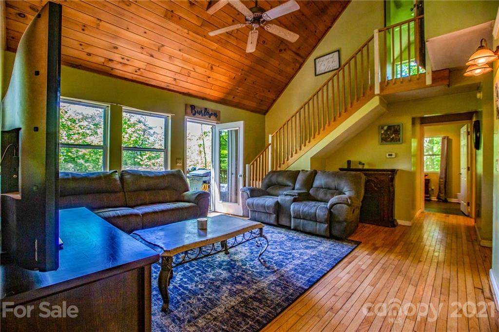 435 Sidewinder Drive - Photo 1