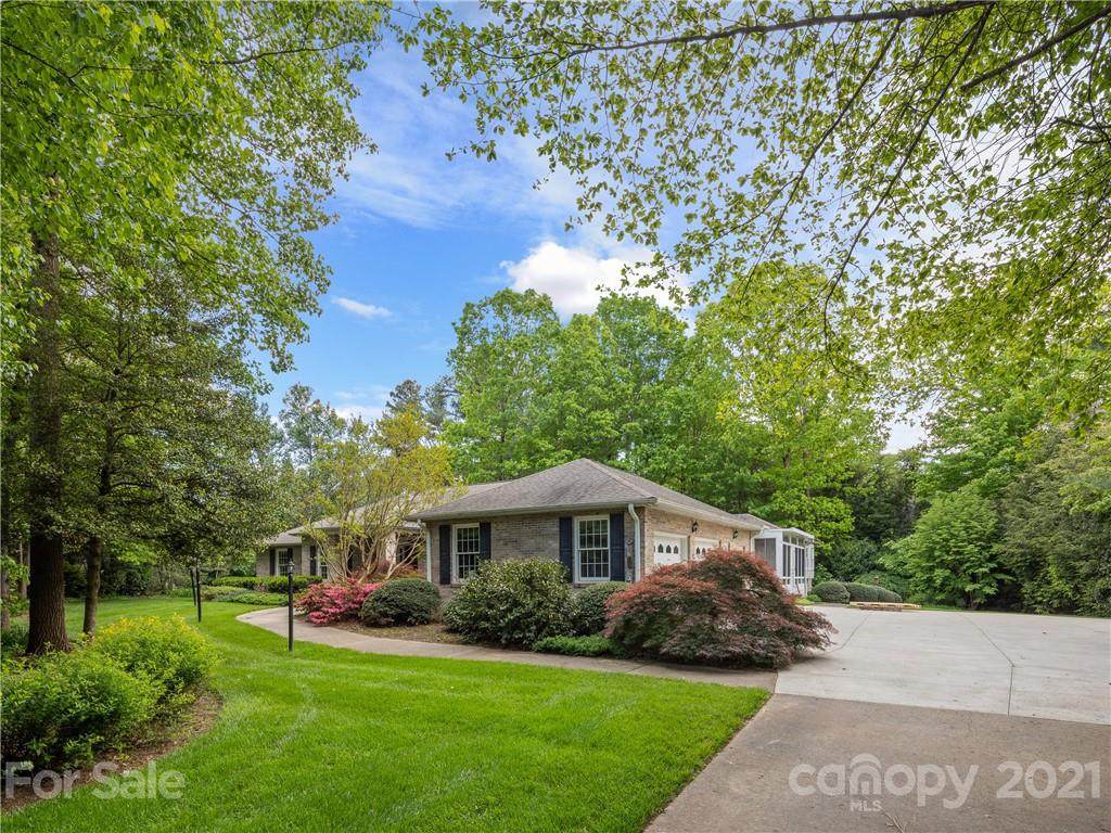 2 Bent Oak Lane - Photo 1