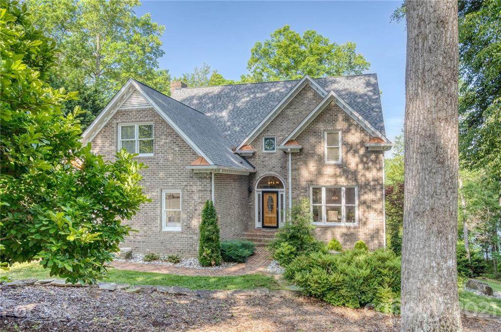 312 Lake Point Lane - Photo 1
