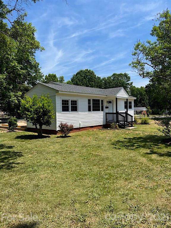211 Barron Park - Photo 1