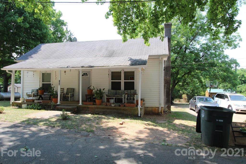 108 Sinclair Lane - Photo 1