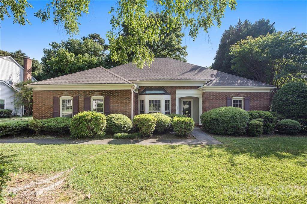 4015 Thistledown Court - Photo 1