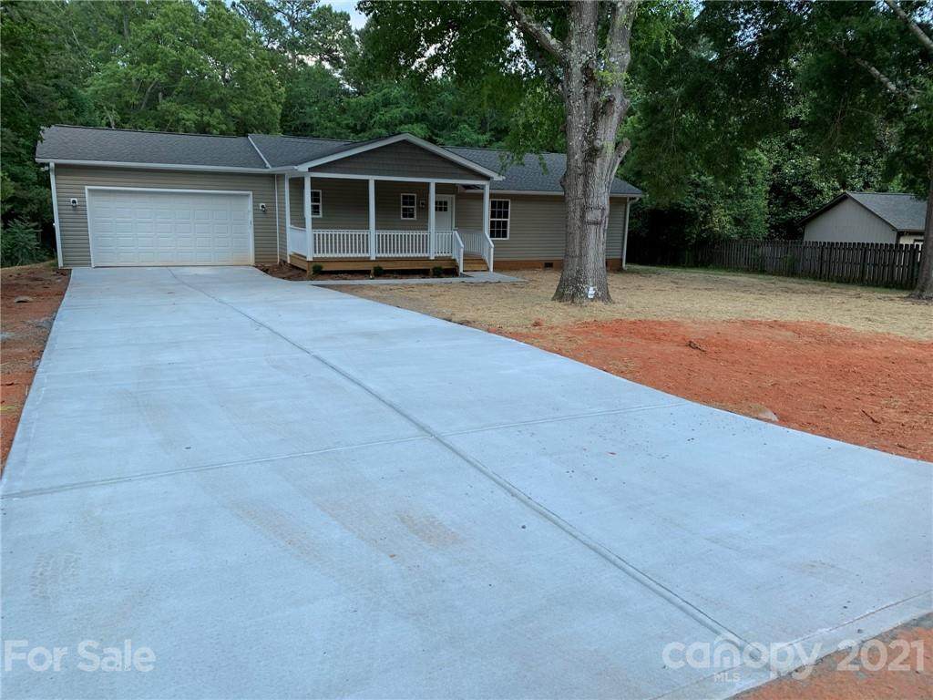 848 Silver Fox Drive - Photo 1